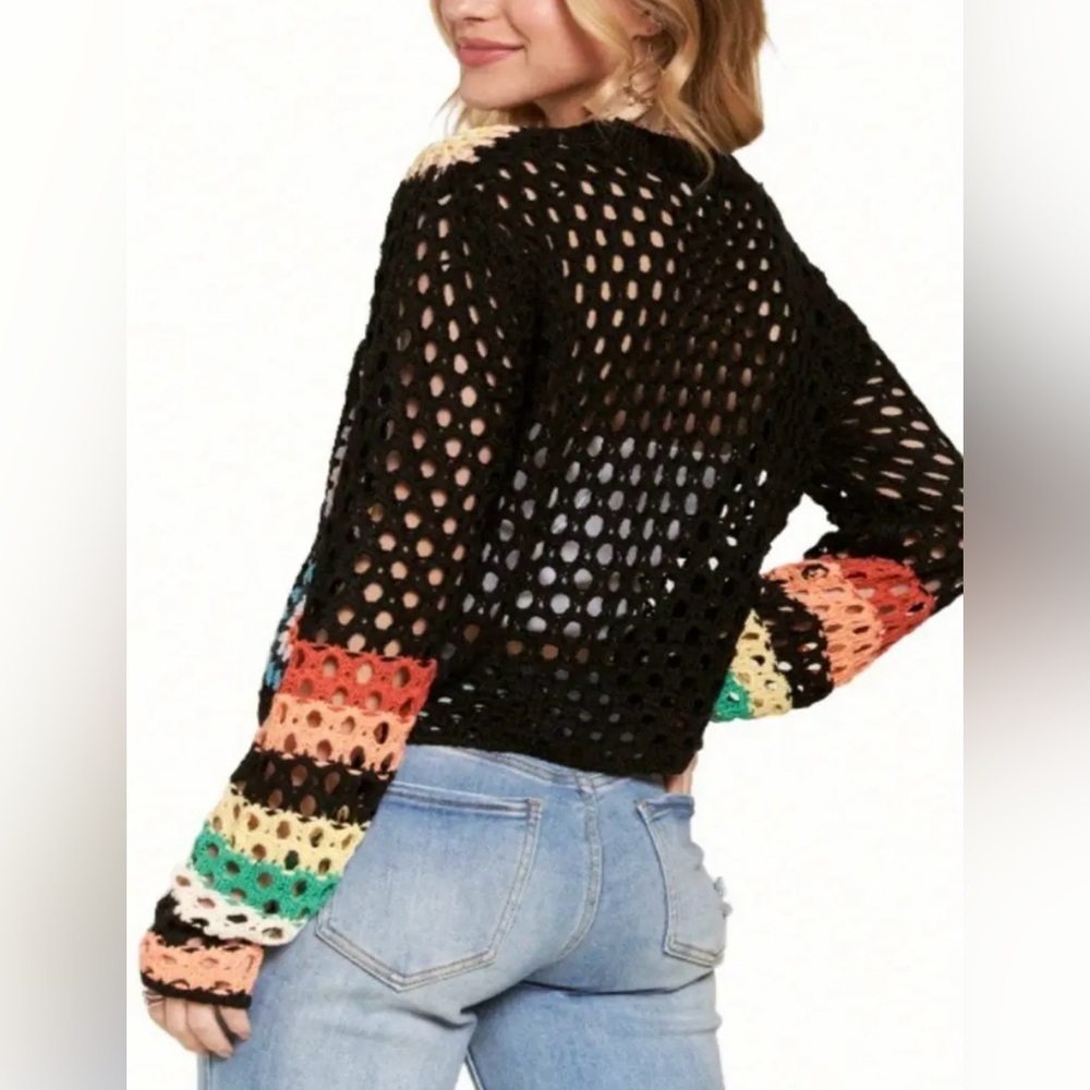 BLACK Granny Square Cropped Sweater - Picture 3 of 3